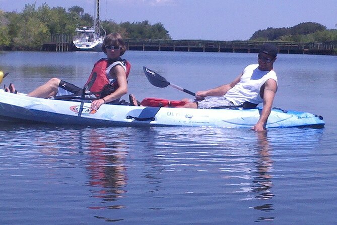 1-Hour Tandem Kayak Rental with Manatee & Dolphin sightings - Meeting at Manatee Cove Park and Getting Ready Fast