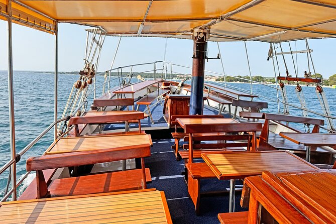 2-Hour Dolphin Guided Safari NP Brijuni from Fazana - Who This 2‑Hour Dolphin Tour Fits Best