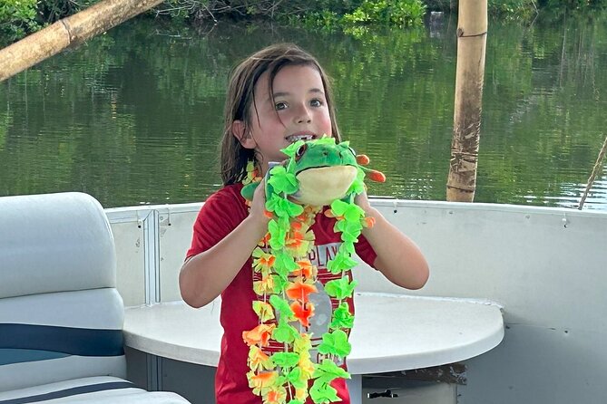 2 hour Dolphin Sightseeing Tour in Melbourne Florida - How the Captains Turn Sight-Seeing Into a Story