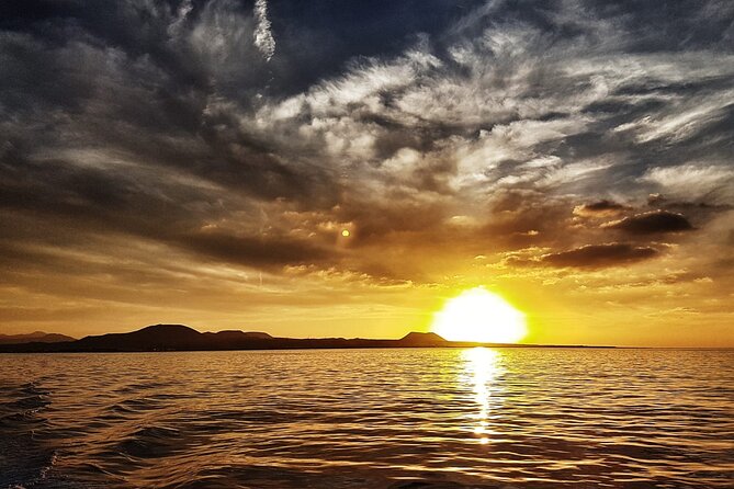 2hrs Dolphins Sunset Sailing Cruise With Drink - Value for Money: Why This Feels Fair at Around $61