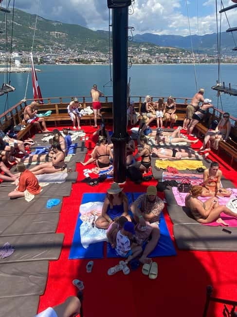 Alanya Relax Boat Tour with Caretta and Dolphin View - Price and What You’re Paying For (Group Up To 15)