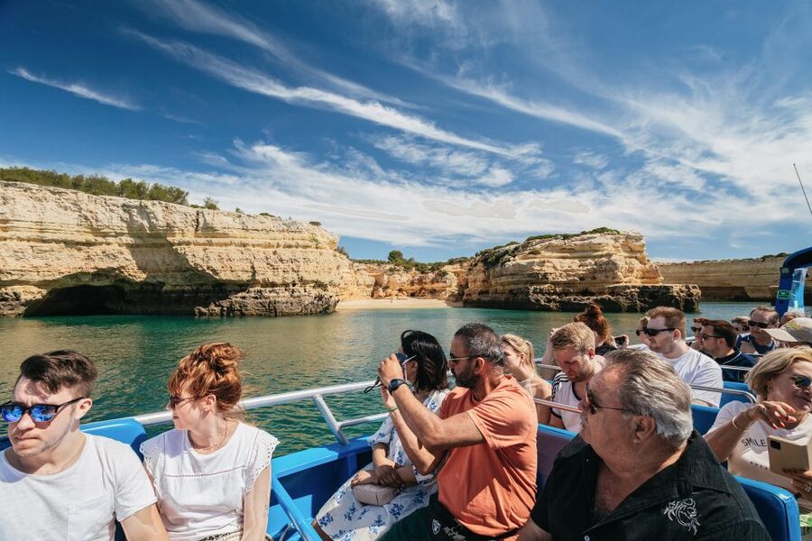 Albufeira: 2.5-Hour Benagil Caves & Dolphin Watching - Key things to know before you go