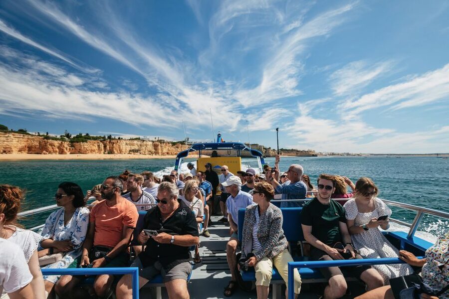 Albufeira: 2.5-Hour Benagil Caves & Dolphin Watching - Where the best views happen (and why seat position can matter)