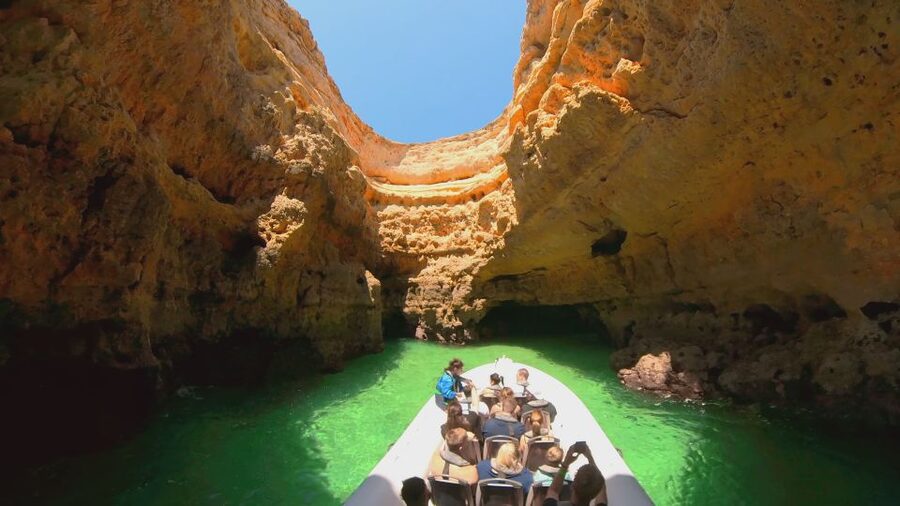 Albufeira: Benagil Cave and Dolphin Sightseeing Boat Cruise - Meeting Point at Oceaneye Algarve (Gate 3): Small Details That Save Time