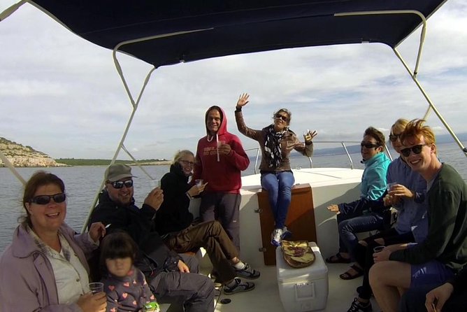 Alghero - Dolphin Watching (Spring & Autumn Tour) - Meet the team: MareTerra science and the dolphin briefing