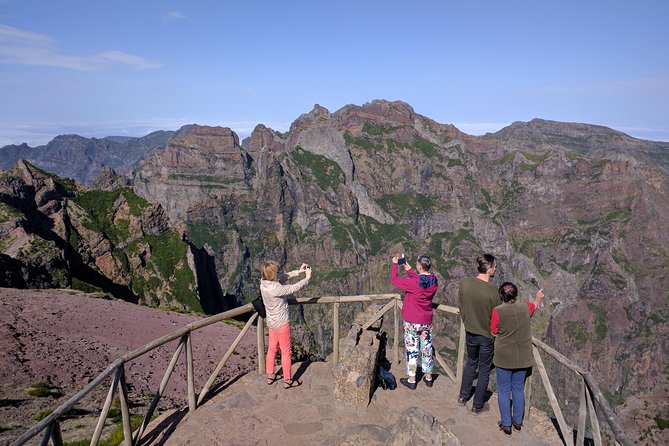 Arieiro Peak and Cristo Rei 4x4 Experience + Dolphins Watching - Miradouro do Cristo Rei do Garajau: views with a story