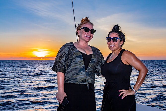 Aruba Sunset Sail Cruise Aboard The Dolphin Catamaran - The ride out: music, photos, and the sunset timetable