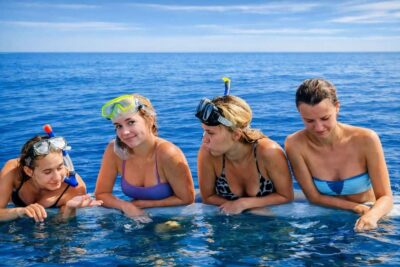Bali/Lovina: Guided Dolphin Watching & Sunrise Boat Snorkel - The dolphin swim off the boat: what you do (and what you don’t)