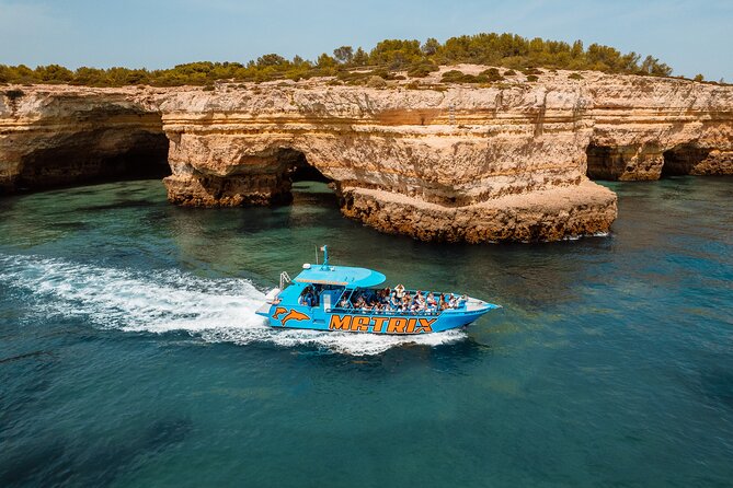Benagil Caves and Dolphin Watching - 2.5h - Comfort Tips: Sea Sickness, Warm Layers, and Boat Essentials
