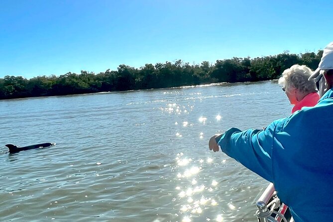 Best of Marco Island Dolphin Tour - Stop 1: Goodland’s Fishing Village Break (15 Minutes)