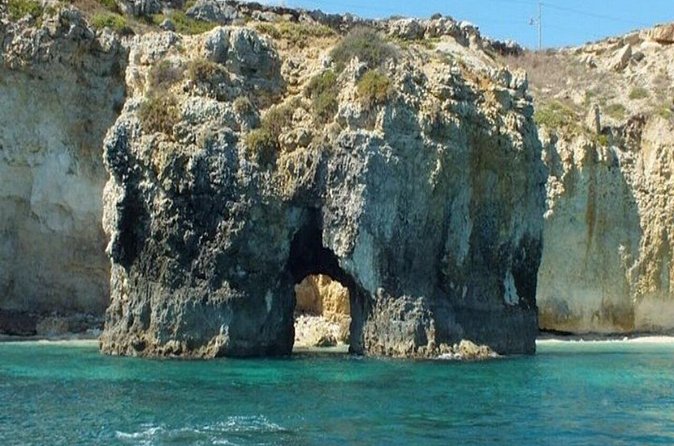 Boat tour with dolphin sighting - Isola di Ortigia by boat: landmarks you actually recognize