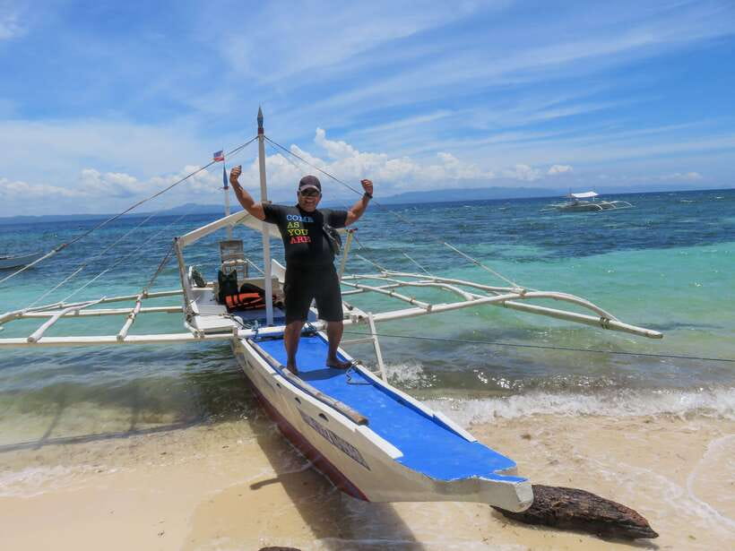 Bohol: Pamilacan Island Dolphin/Turtle Watching Tour & Lunch - Pamilacan beach time: the payoff after the wildlife