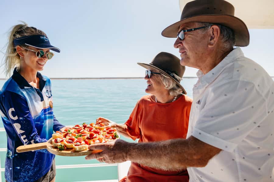 Broome: Snubfin Dolphin Cruises - Roebuck Bay morning: what the day feels like