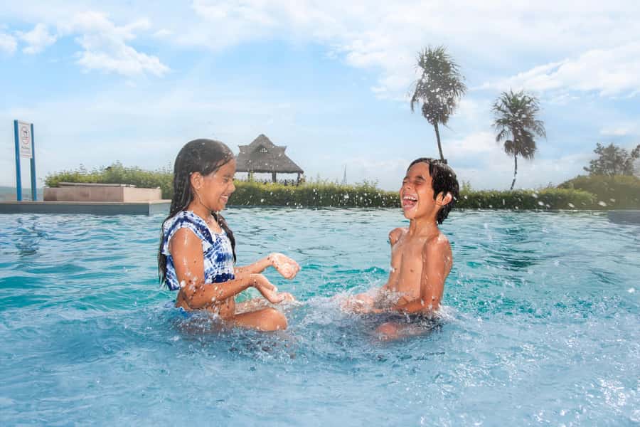 CANCUN: Dolphin Swim Adventure with buffet and soft drinks - Practical tips: what to bring, what to wear, and what you can’t do