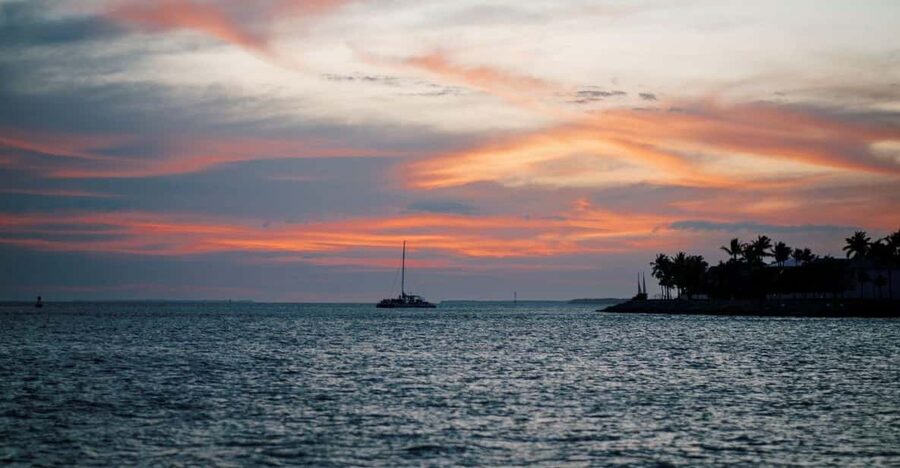 Captain's Choice: Dolphin Watch Sunset Sail - Itinerary Flow: A 150-Minute Plan That Stays Fun