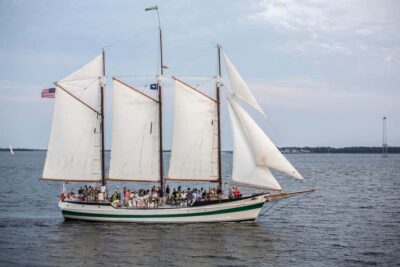Charleston: Schooner Sailing Harbor Tour & Dolphin Watch - Getting there right: Aquarium Wharf and the floating dock