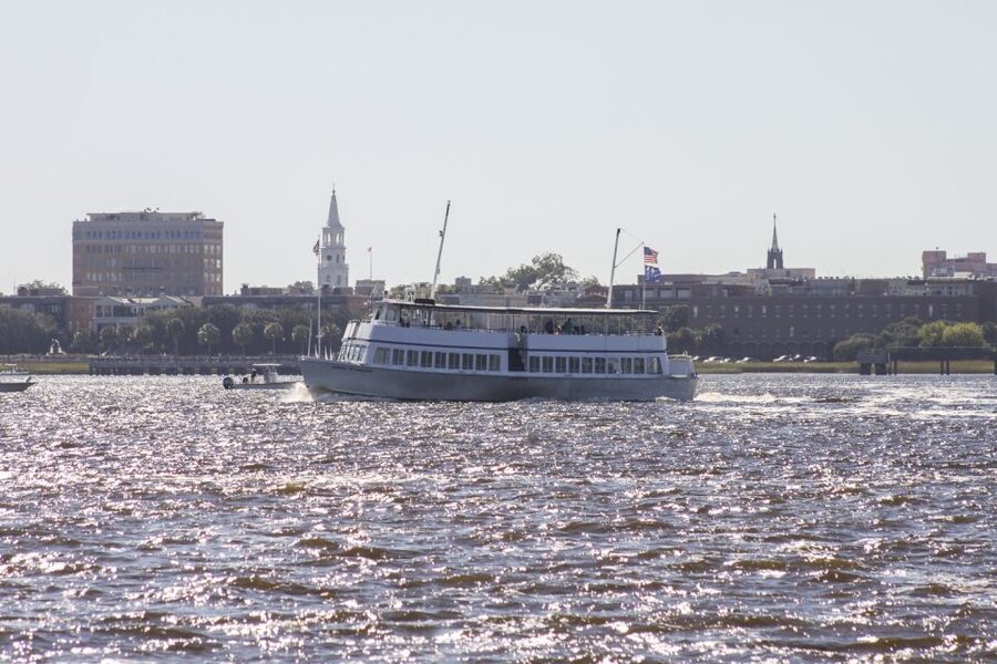 Charleston: Sightseeing Harbor Tour & Dolphin Watch - Price and value: what $40 buys you