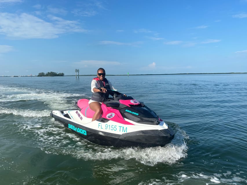 Clearwater: Dolphin Jet Ski Tour - 1 SKI FOR UP TO 3 PEOPLE - Comfort on a jet ski: who will love it and who should pass
