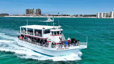 Destin: Dolphin Cruise aboard a Glass-Bottom Boat - Upper deck vs. air-conditioned main deck: choose your comfort