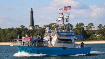 Dolphin & Scenic Bay Sightseeing Cruise Up to 49, Pensacola - Entering The Frisky Mermaid: Meeting Point and Parking Reality