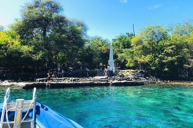Dolphin, Sea Cave & Captain Cook Snorkel Combo in Kealakekua Bay - Sunscreen rules, prescription masks, and what to pack