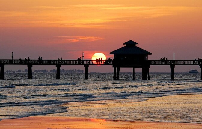 Dolphin Tiki Cruise around Fort Myers Beach - Key things to know before you go