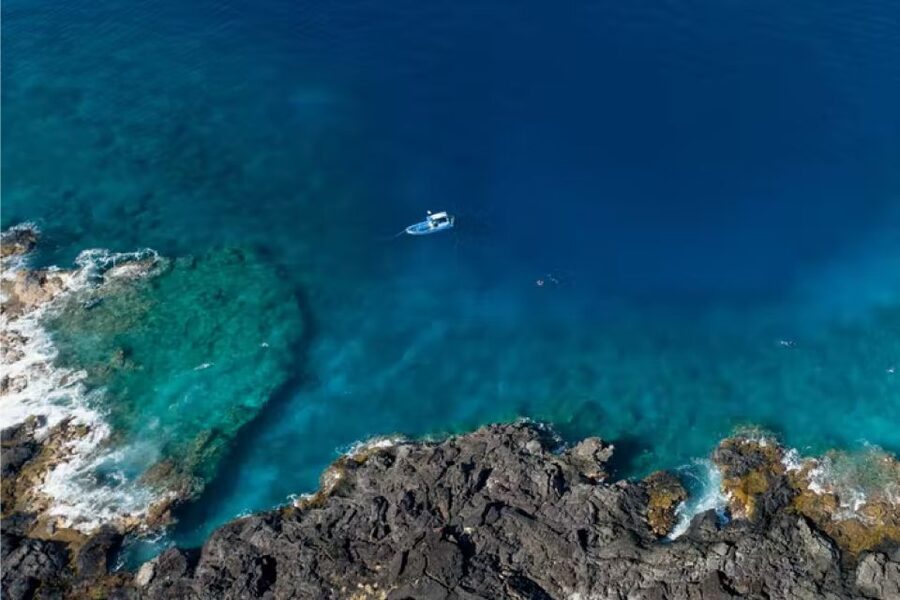 Dolphin Watch Snorkel and BBQ in Kona, Big Island - What the BBQ lunch looks like onboard