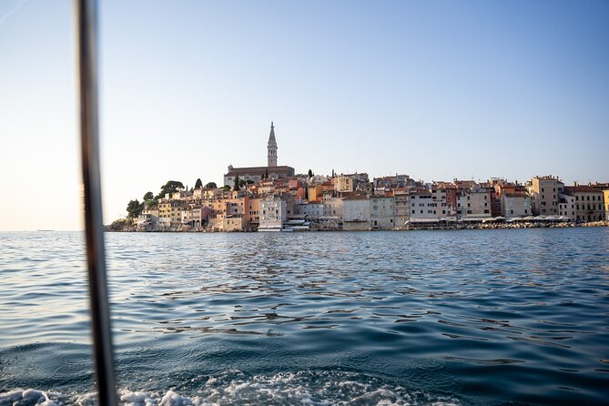 Dolphin Watching Sunset Speedboat Tour with Drinks in Rovinj - Timing: matching your dates to the right departure window