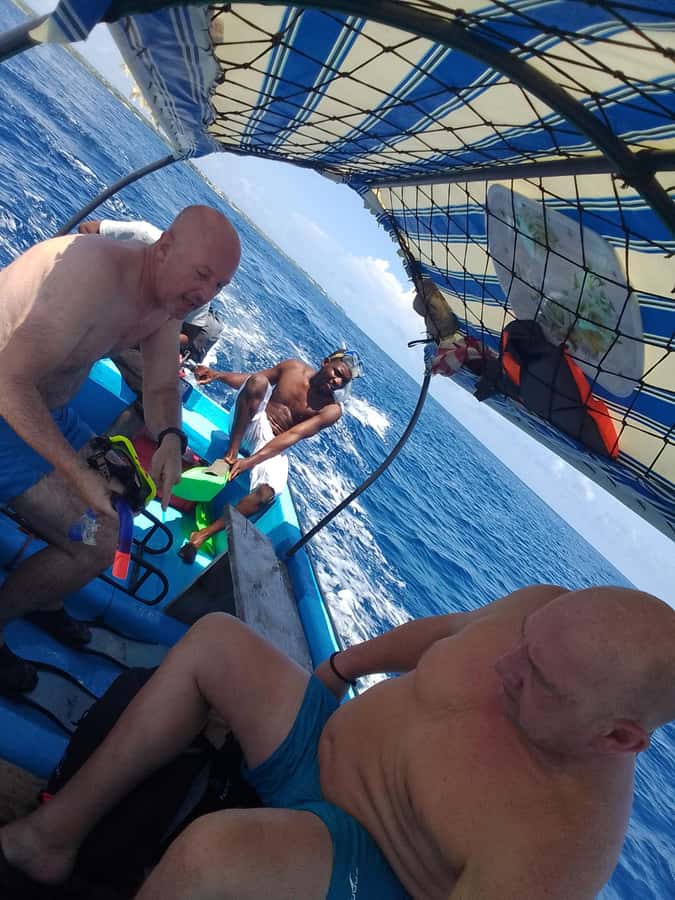 Dolphins & Snorkeling Zanzibar: Mnemba Island Tour - Mnemba Atoll time budget: why 4 hours feels just right