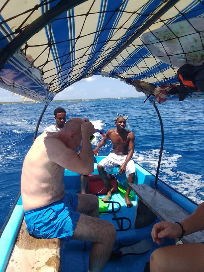 Dolphins & Snorkeling Zanzibar: Mnemba Island Tour - Who should book this Mnemba Dolphins & Snorkeling tour