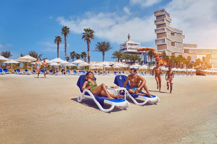 Dubai: Atlantis Dolphin Kayak Trip & Aquaventure Waterpark - Aquaventure Waterpark same-day access: how to plan your slide time