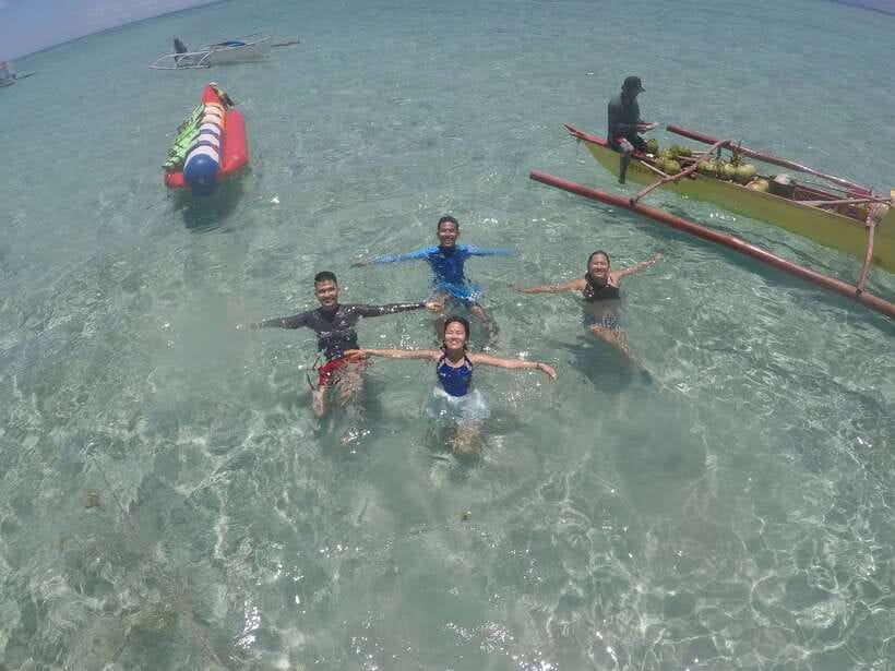 Dumaguete: Dolphin Watching & Manjuyod Sandbar Private Tour - Dolphin Watching on a Banca Boat: How the Searching Works
