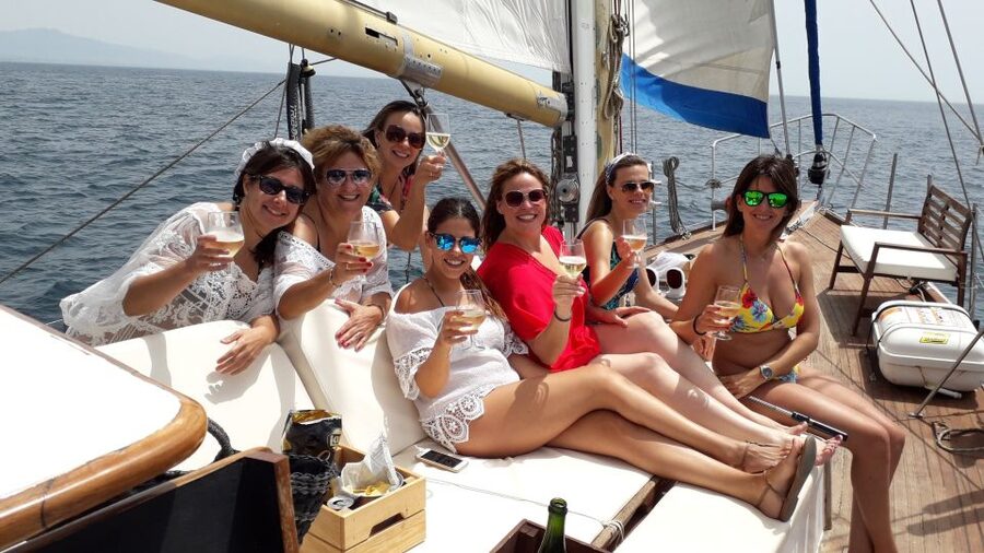 Estepona: Dolphin Watching Sailboat Cruise with Drink - Why Estepona Bay works for dolphin watching