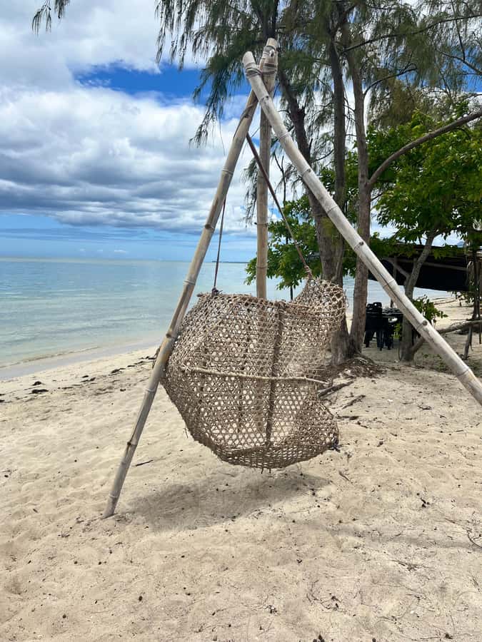 Exclusive:full-day/Dolphins watch& swimming Crystal Rock+Bbq - Meeting point reality: Emba Filao, getting there, and staying comfortable
