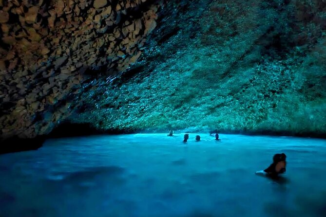 Fd boat-trip Medulin - Blue cave - Cres + lunch + dolphin search - Key highlights