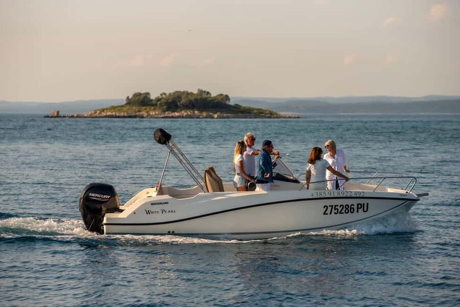 From Fazana: Dolphin watching and snorkeling in Blue Cave - Fažana departures: why this tour feels more “on the water” than “on a schedule”
