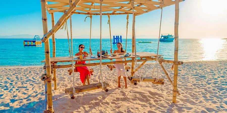 From Hurghada: Hula Hula Island Speedboat Tour with Dolphins - Key things you’ll actually care about