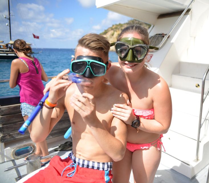 From Paguera: Dolphin Watching Cruise in a Glass-Bottom Boat - Food, Drink, and the Price Tag: Value That Feels Real