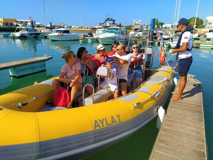 From Vilamoura: 2.5-Hour Benagil Cave and Dolphins Boat Tour - Benagil Sea Cave: what you actually see at the entrance