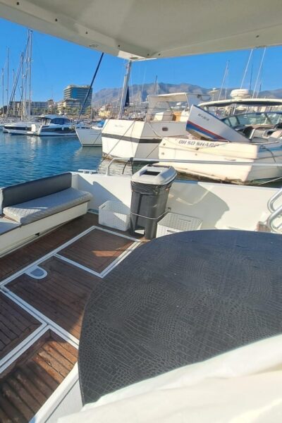 Fuengirola: Dolphin Spotting Tour - On Board: Yacht Comfort, Bluetooth Music, and Drinks