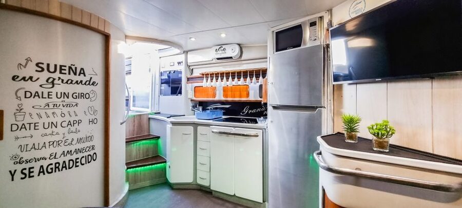 Fuengirola: Dolphin Watching by Yacht with Snacks and Drinks - Should You Book This Yacht Dolphin Cruise from Fuengirola?