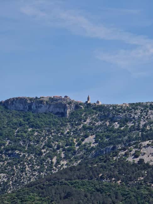 Full day boat-trip Medulin, blue Cave, Cres + dolphin search - From Medulin harbour to the Adriatic: the rhythm of your day