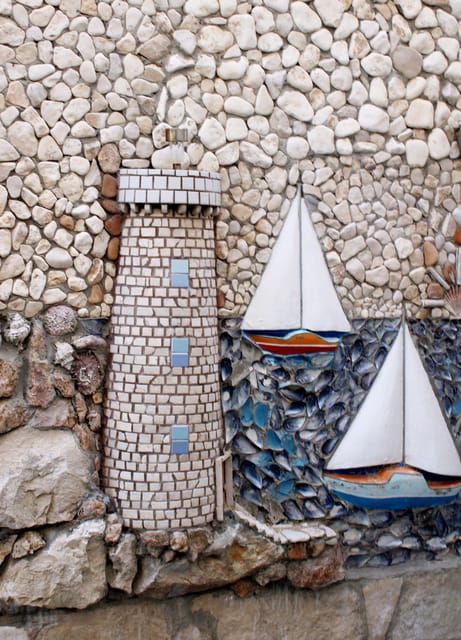 Full day boat-trip Medulin, blue Cave, Cres + dolphin search - The Hrid Zaglav lighthouse pass: small sightseeing while the boat cruises