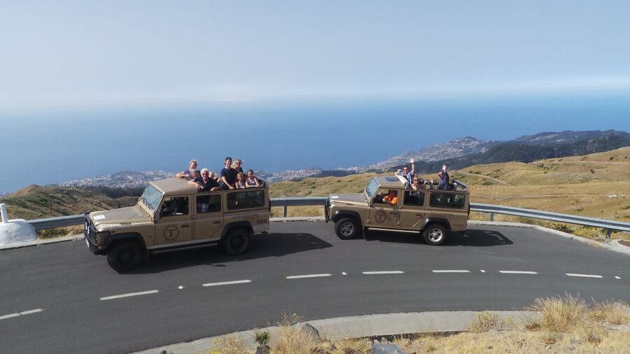Funchal: Pico Arieiro, Cristo Rei and Dolphins Watching - Cristo Rei Viewpoint: Short Stop, Thoughtful Context