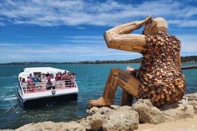 Giant and Dolphin Sightseeing Cruise in Mandurah - Live commentary onboard: how the crew makes the water lesson stick