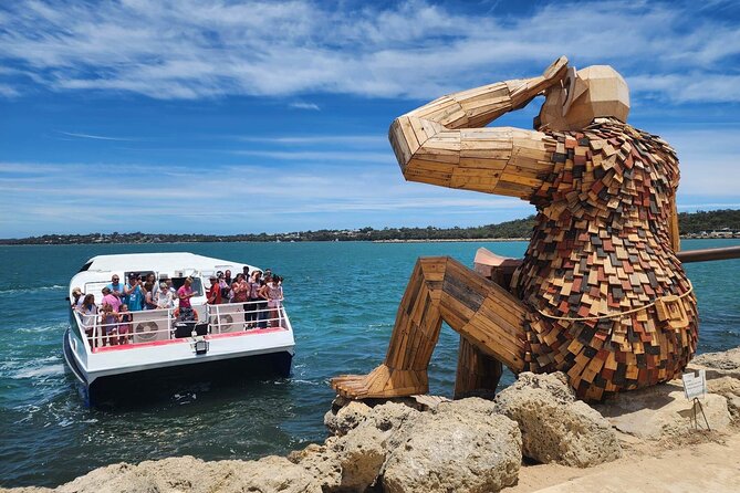 Giant and Dolphin Sightseeing Cruise in Mandurah - Live commentary onboard: how the crew makes the water lesson stick