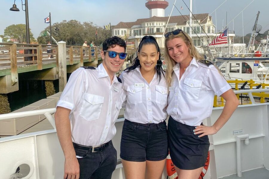 Hilton Head Island: Dolphin Watching 3-Course Dinner Cruise - The Vibe: Comfortable Boat Time, Family-Friendly Dinner, Real Views