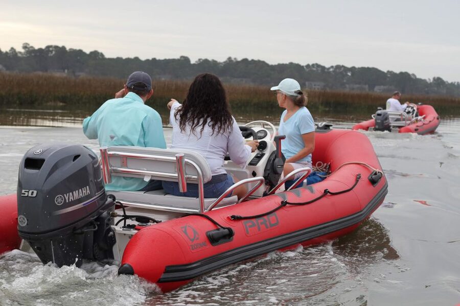 Hilton Head Island: Mini Boat Dolphin Tour - Broad Creek and guided sightseeing: where you start to spot wildlife