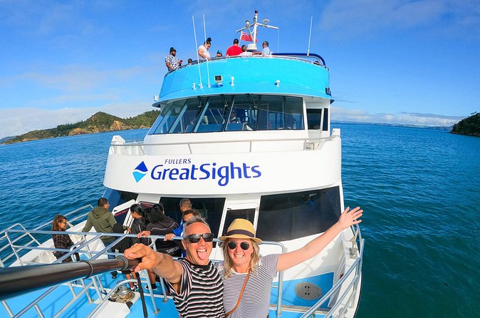 Hole in the Rock Scenic Cruise including Dolphins and Island stop - The cruise segment: inner islands and the 144 Islands of Ipipiri