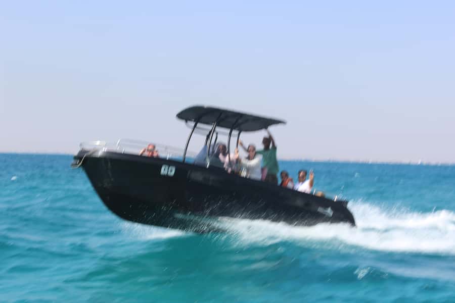 Hurghada: 4 Island Hopping Tour Dolphin, Snorkeling & Lunch - Abo Monqar sandbank and Magawish island beach time